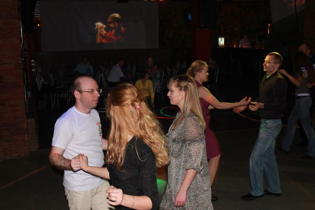 Dig, Даша и Вероника